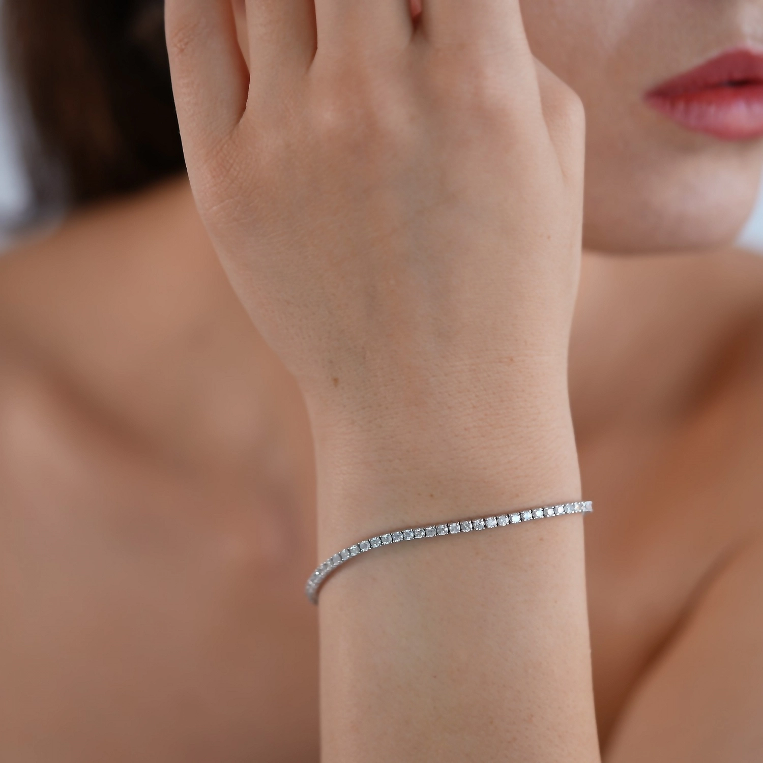 Bratara Tennis din Aur Alb 18K cu Diamante Naturale de 3.00 Carate  Sandra Ferretti