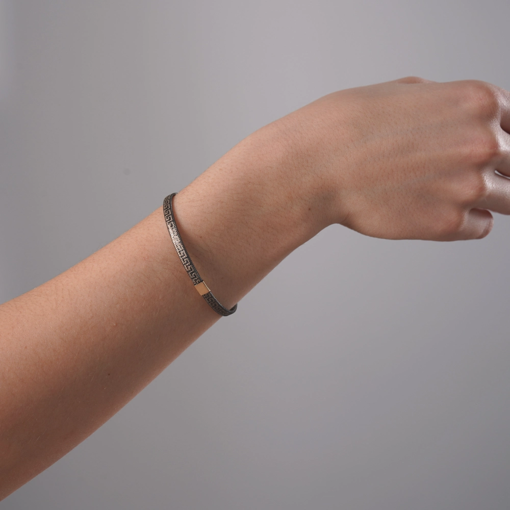 catalog/BRATARI/Bratari Elastice/bratara-versace-elastica-din-aur-galben-si-negru-14k/bratara-aur-14k.jpg catalog/BRATARI/Bratari Elastice/bratara-versace-elastica-din-aur-galben-si-negru-14k/bratara-aur-14k.jpg