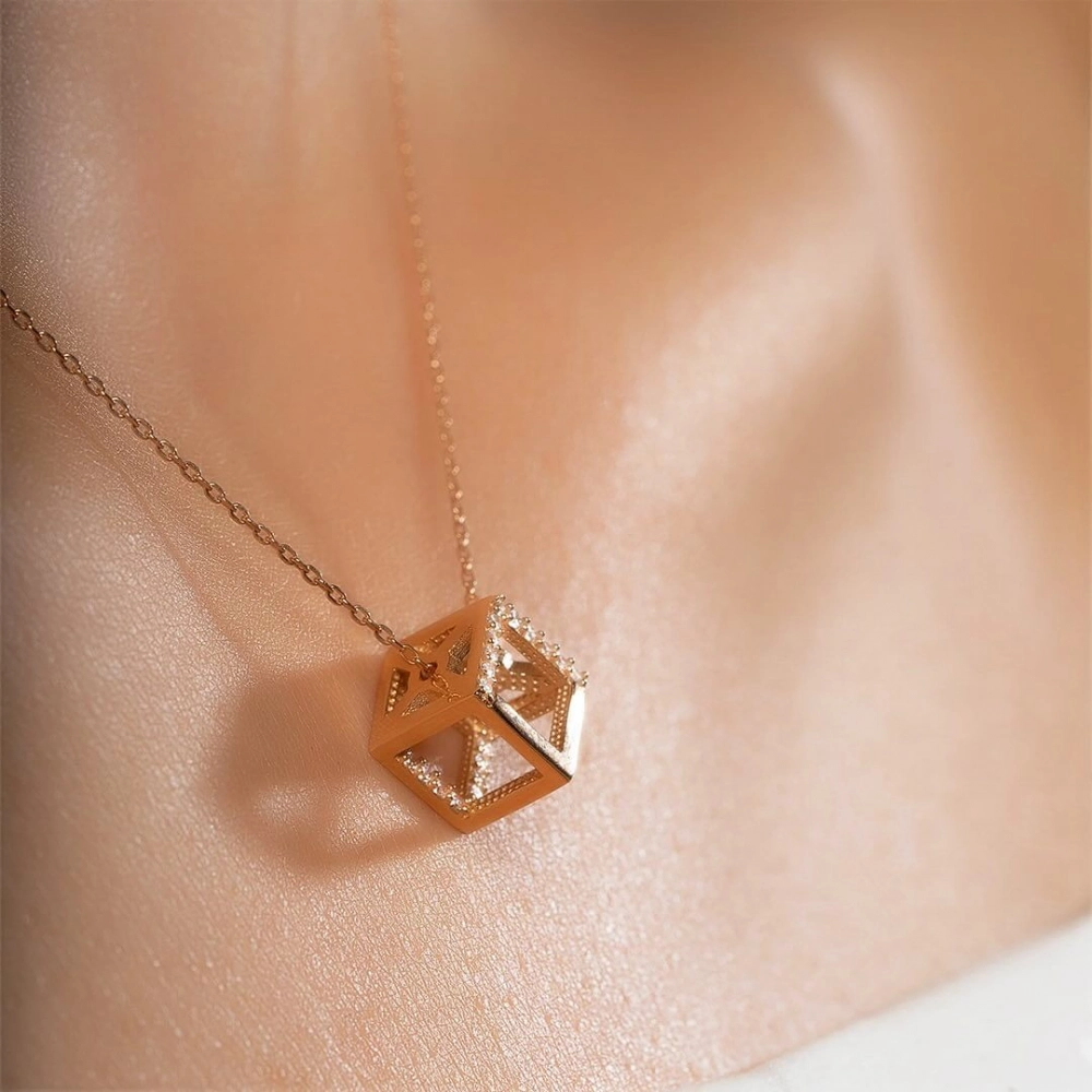 Colier din Aur Roz de 14 Kt cu Cub si Pietre Zirconia  Sandra Ferretti