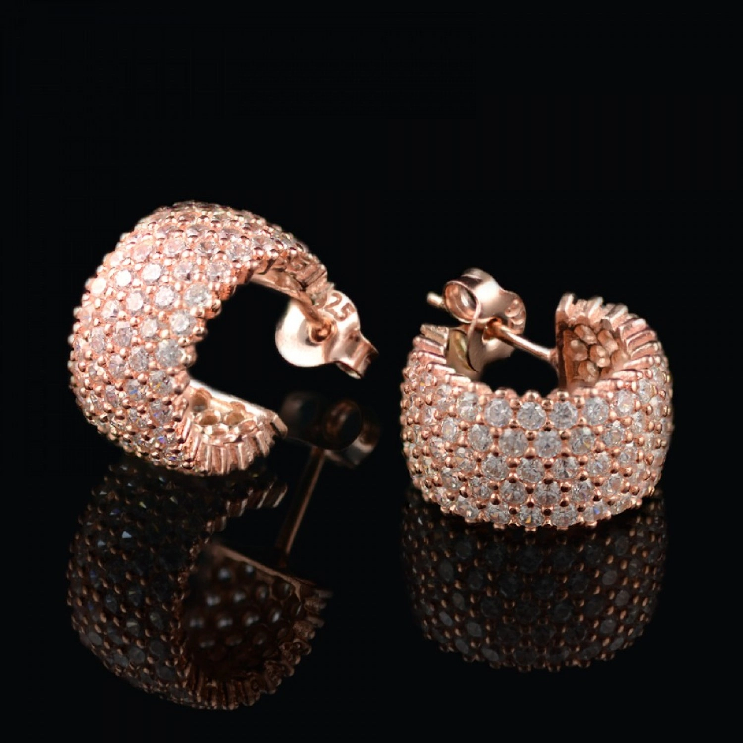 catalog/Cercei_Argint/cercei-din-argint-cu-pietre-zirconia.jpg catalog/Cercei_Argint/cercei-din-argint-cu-pietre-zirconia.jpg