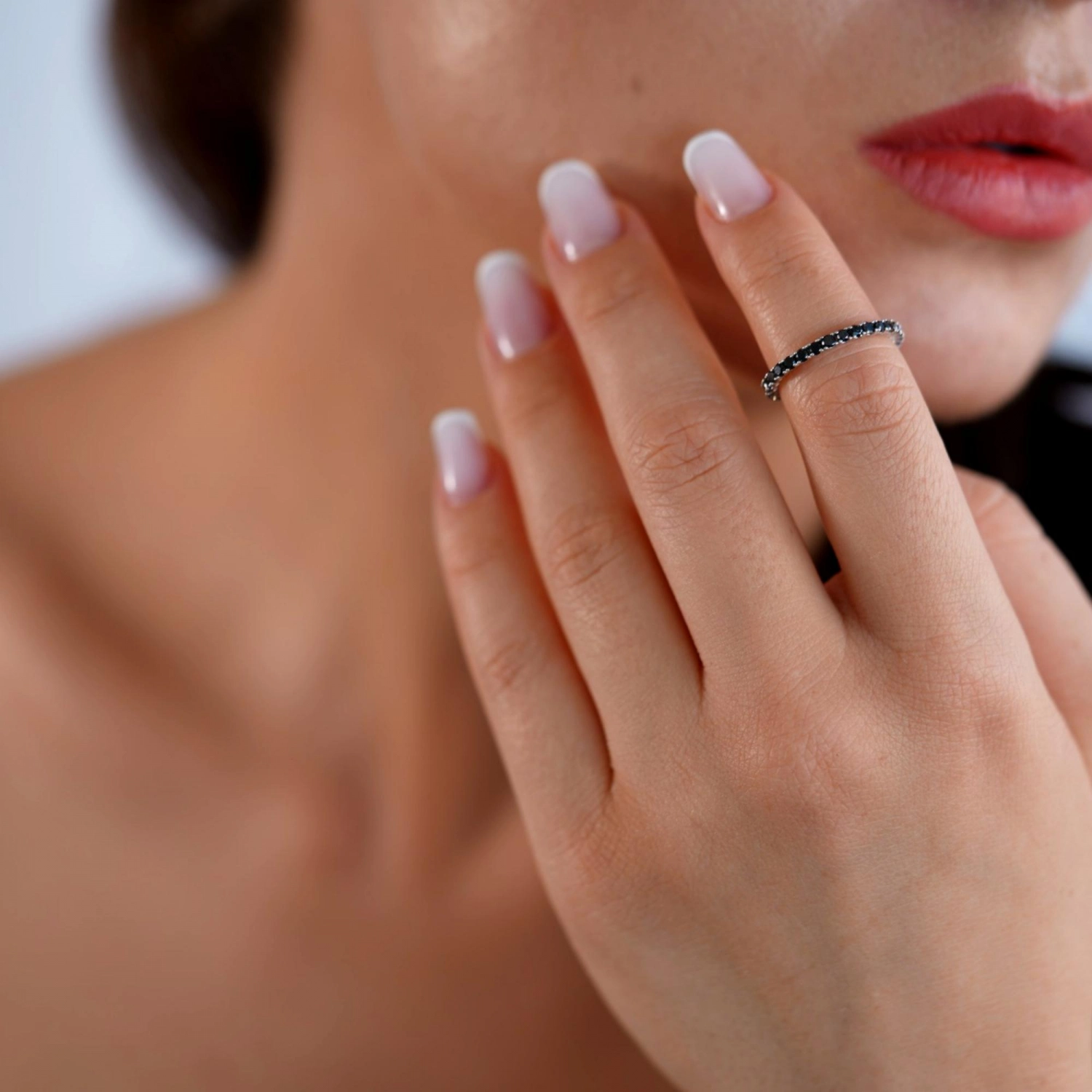 Inel Eternity Aur Alb 18K cu Diamante Naturale Negre de 1.07 Carate  Sandra Ferretti