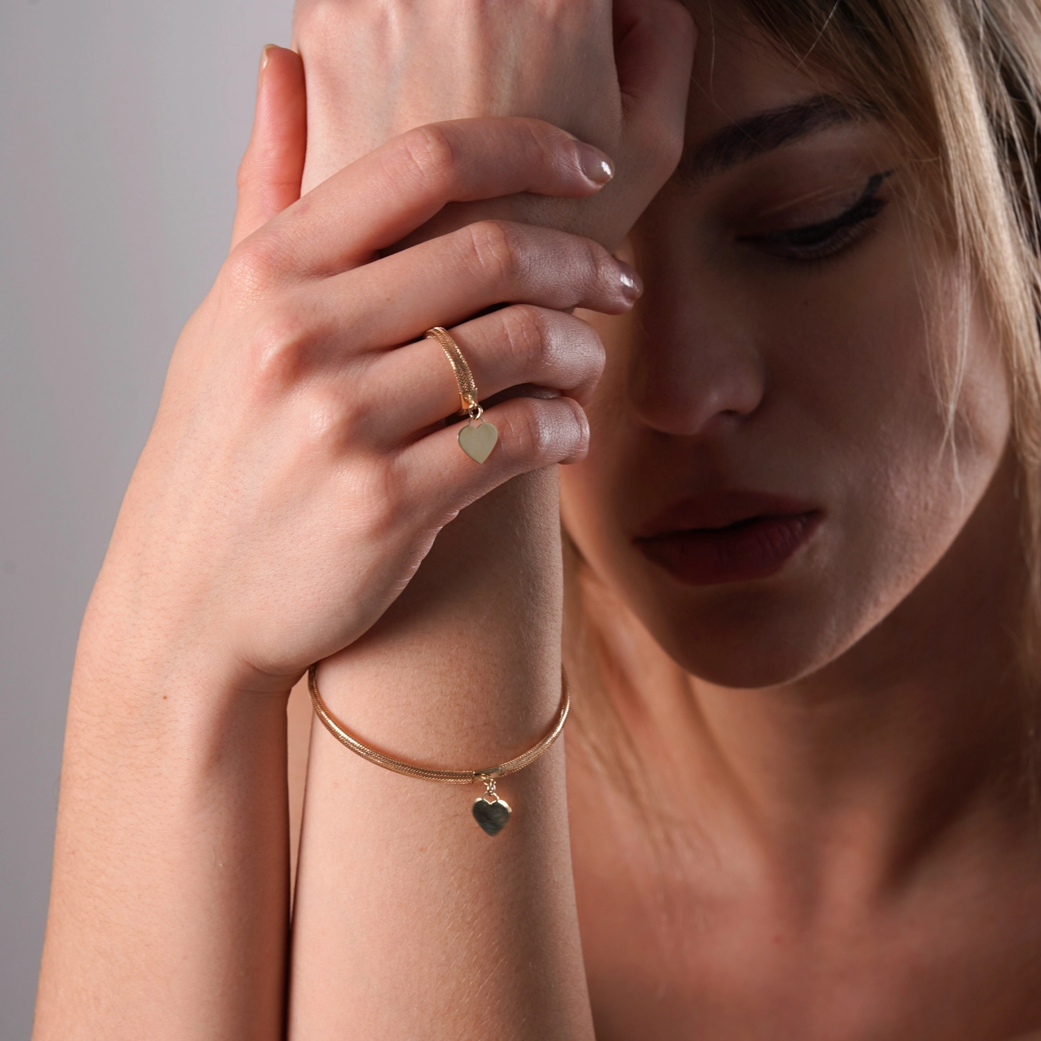 textura aur galben 14k inel elastic lucrat manual Italia