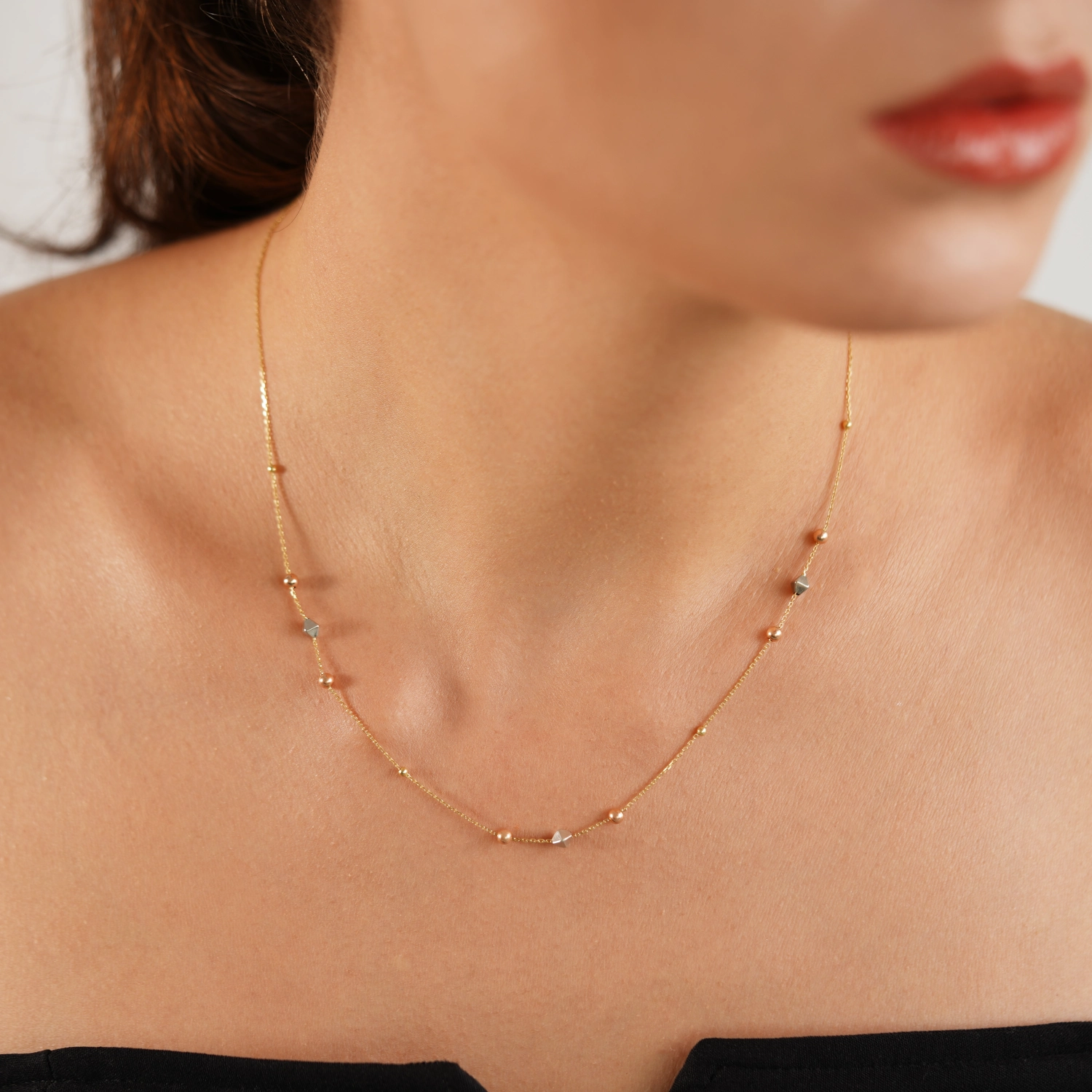 Colier din Aur Galben, Alb si Roz de 18 Kt cu Bile si Romburi  Sandra Ferretti